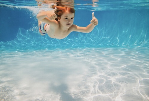 Особенности и польза плавания для детей