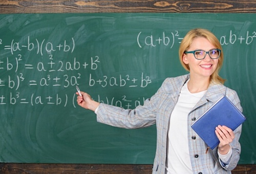 Обязанности учителя математики и как им стать?